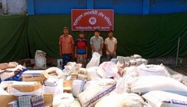 কারখানায় সেনা পুলিশের যৌথ অভিযান আটক ৪